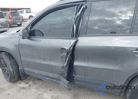 2016 Volkswagen Tiguan S from USA, damaged, VIN WVGBV7AX7GW559899